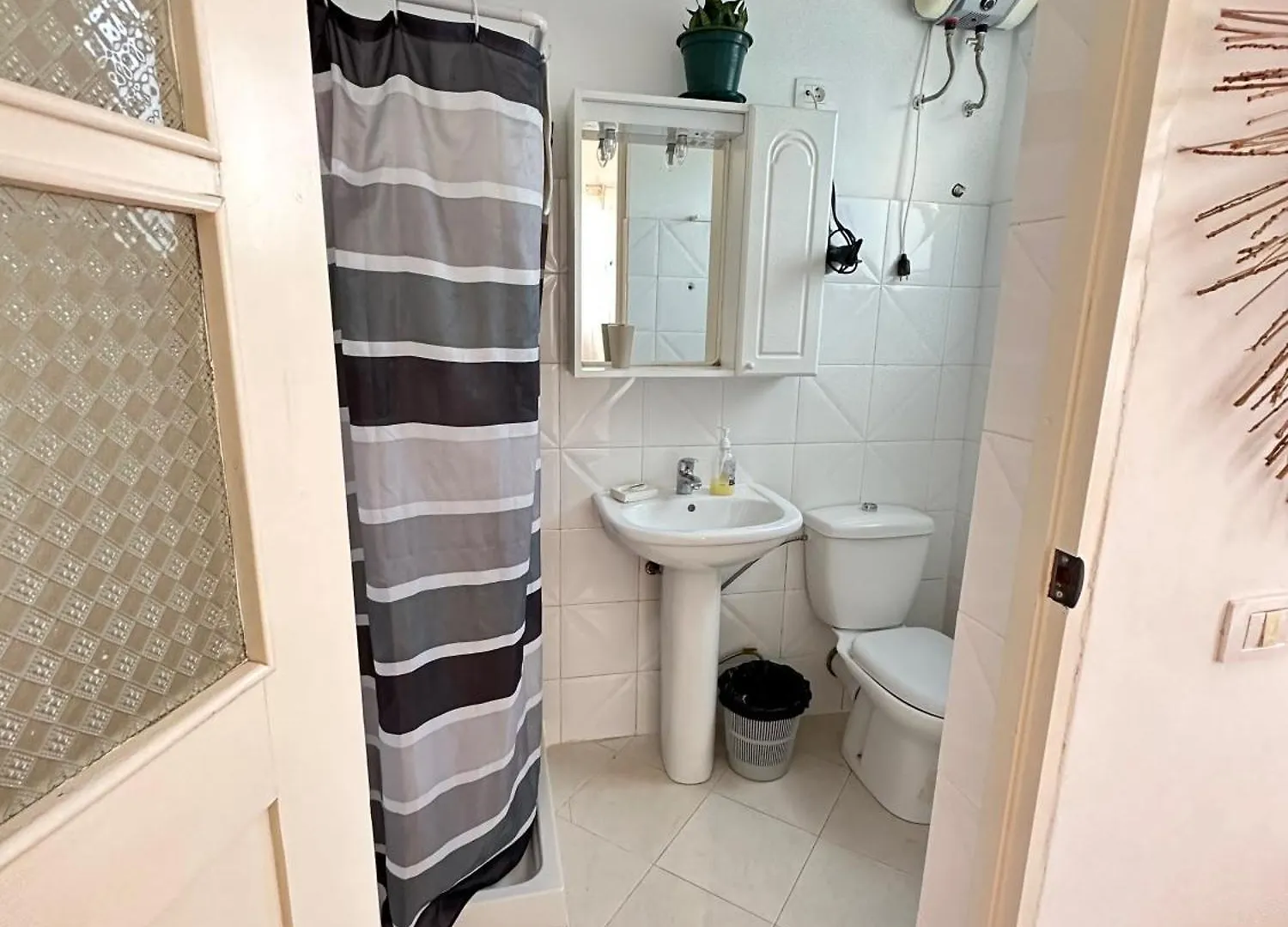 B&B Mi Ma Bo, Sal Rei, Boa Vista, Cape Verde, Free Wi-Fi 0*,  Cape Verde